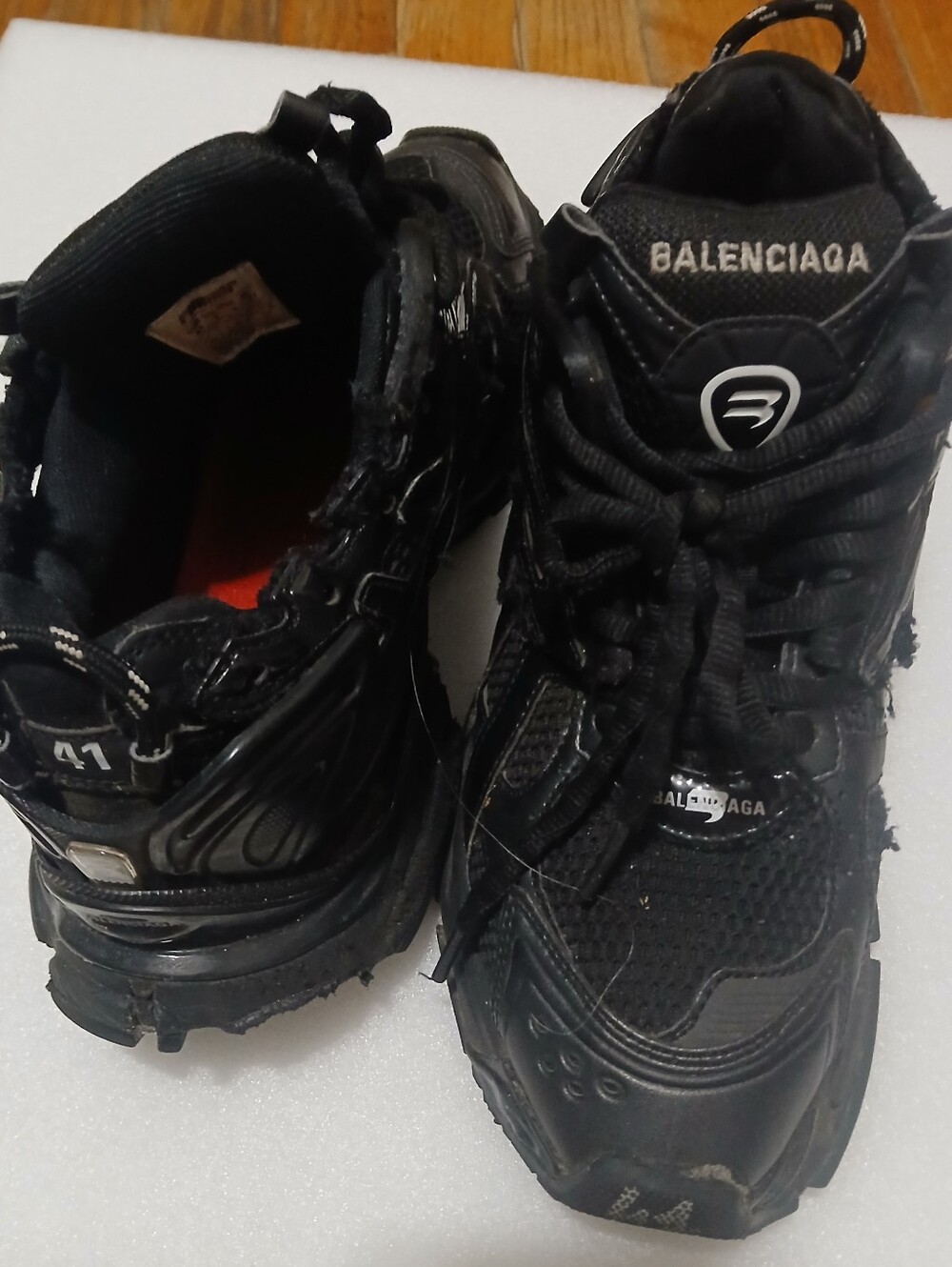 Balenciaga Black Chunky Lace-Up Sneakers - Picture 3 of 5